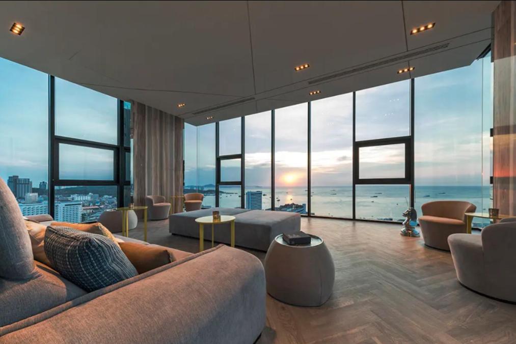 Central Pattaya - Sea View Large Balcony Condo With Infinity Pool Luaran gambar