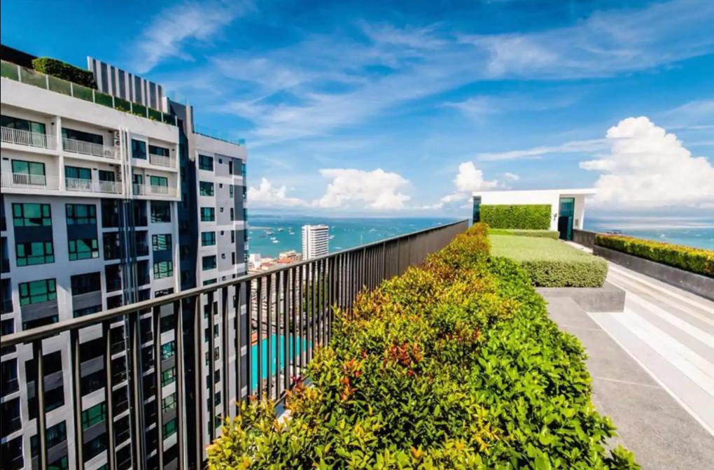 Central Pattaya - Sea View Large Balcony Condo With Infinity Pool Luaran gambar