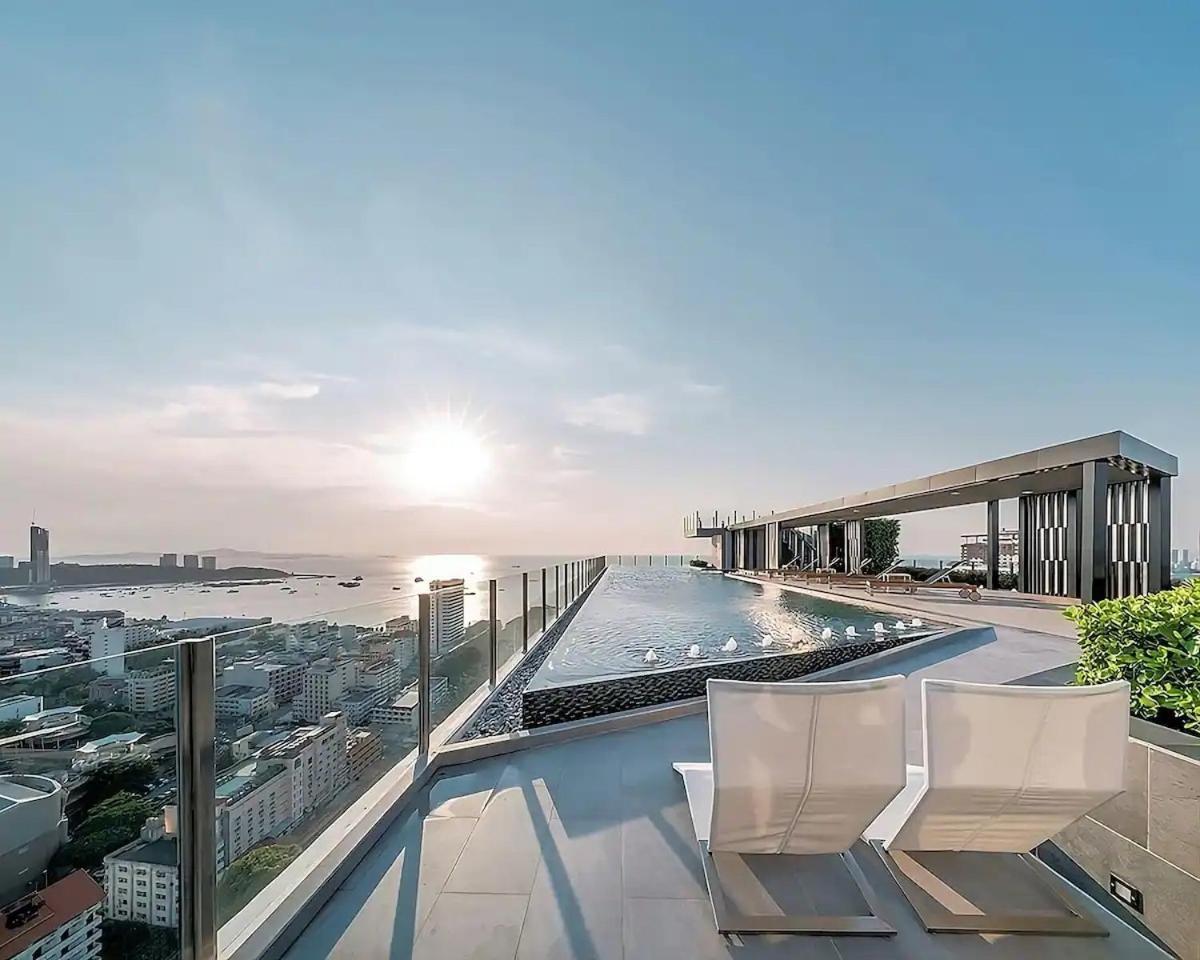 Central Pattaya - Sea View Large Balcony Condo With Infinity Pool Luaran gambar