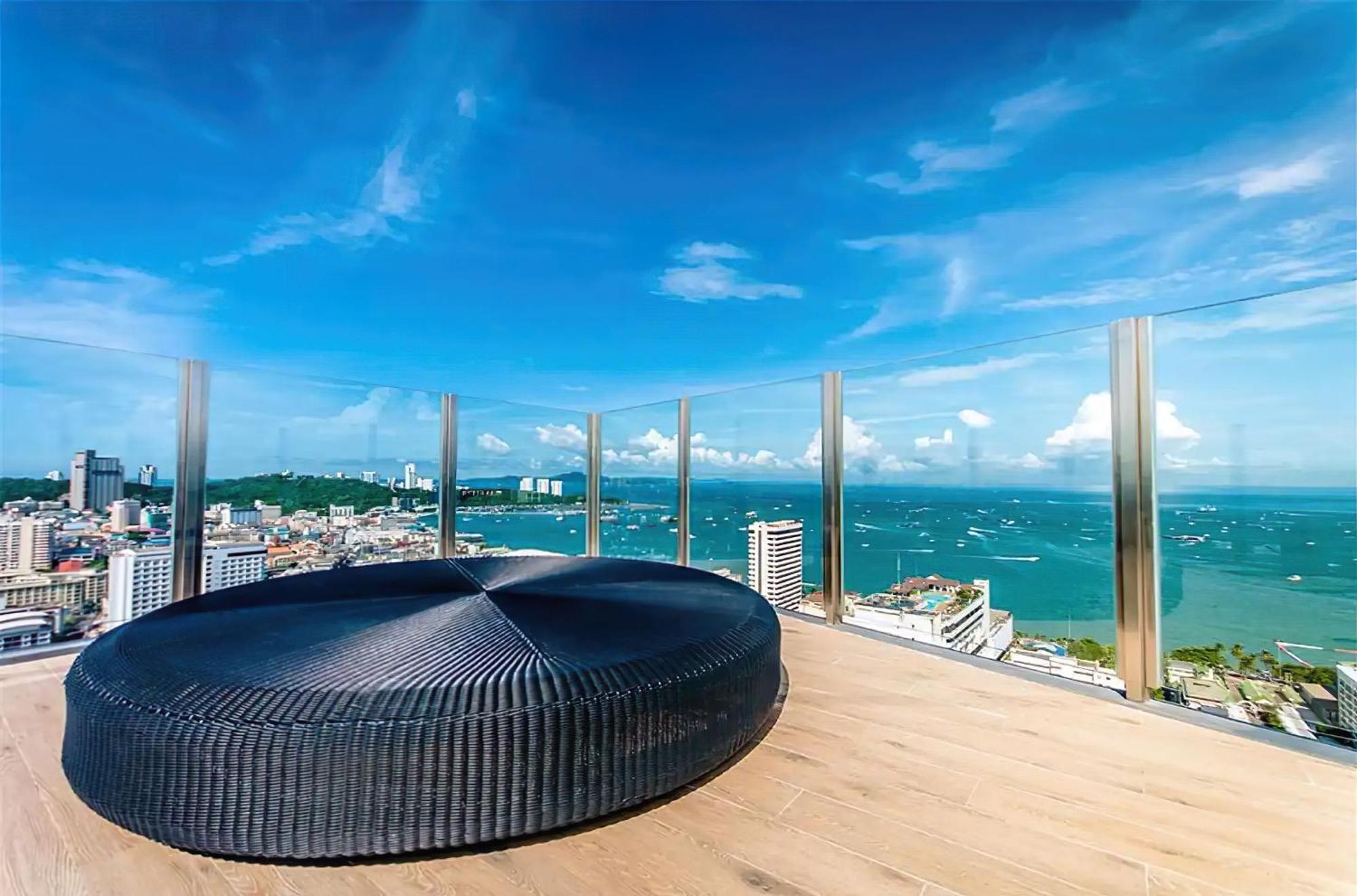 Central Pattaya - Sea View Large Balcony Condo With Infinity Pool Luaran gambar