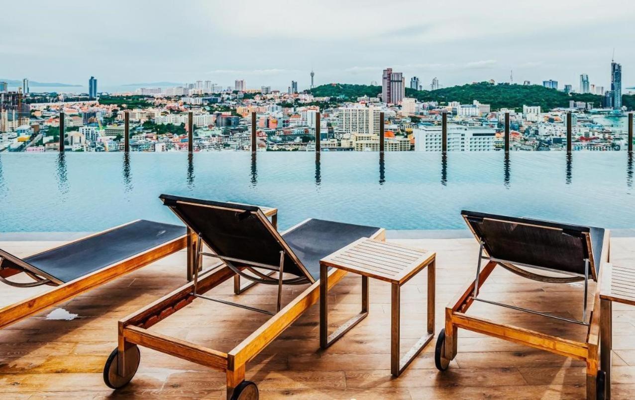Central Pattaya - Sea View Large Balcony Condo With Infinity Pool Luaran gambar