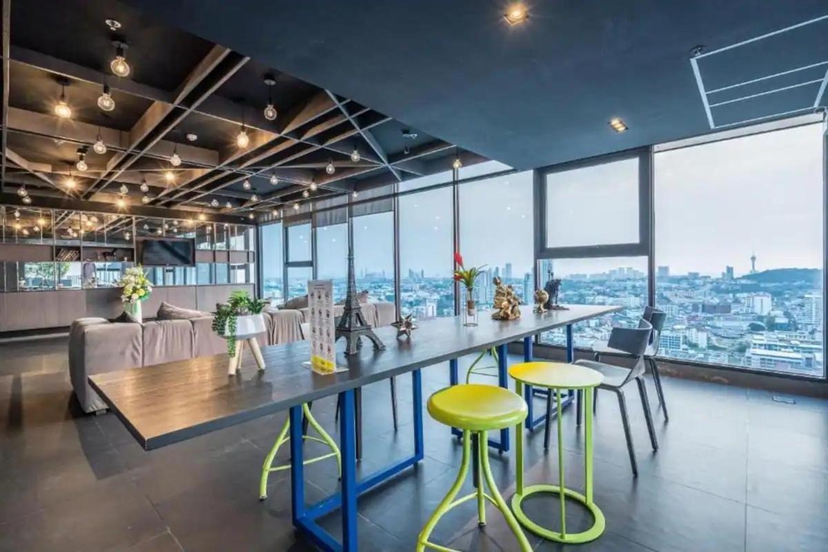Central Pattaya - Sea View Large Balcony Condo With Infinity Pool Luaran gambar