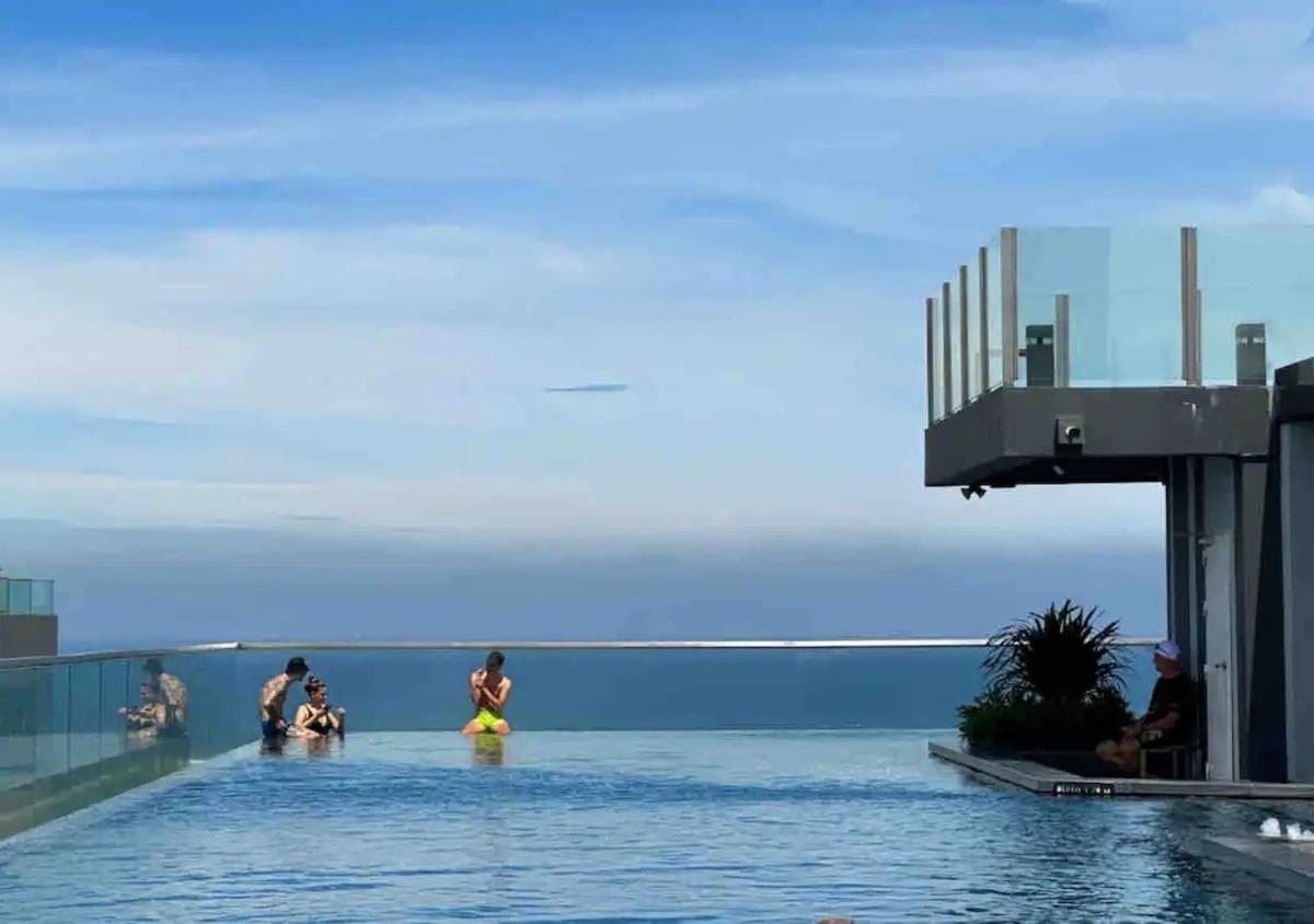 Central Pattaya - Sea View Large Balcony Condo With Infinity Pool Luaran gambar